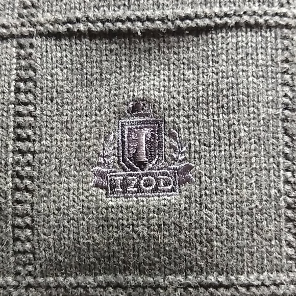 IZOD Men's Cotton Crew Neck Pullover Sweater - Picture 5 of 8